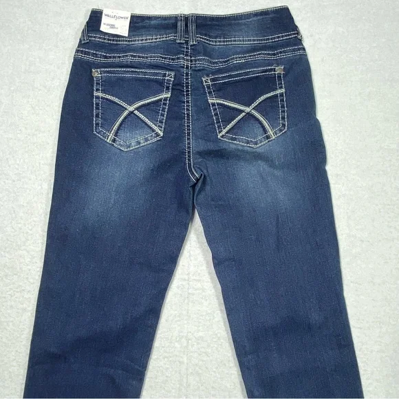 Wallflower Jeans Women 7 Luscious Curvy Fit Straight Leg Crop Mid Rise Denim NWT - Picture 7 of 14